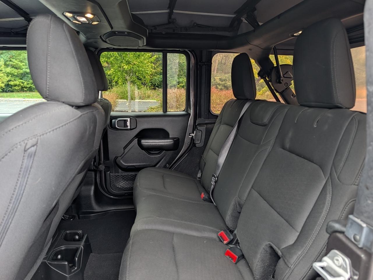 Jeep Wrangler Unlimited Sport 2019