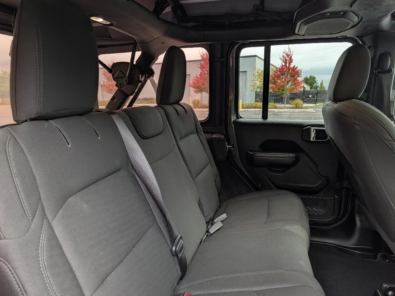 Jeep Wrangler Unlimited Sport 2019