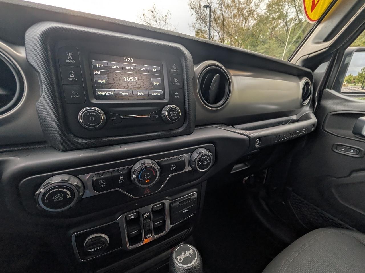 Jeep Wrangler Unlimited Sport 2019
