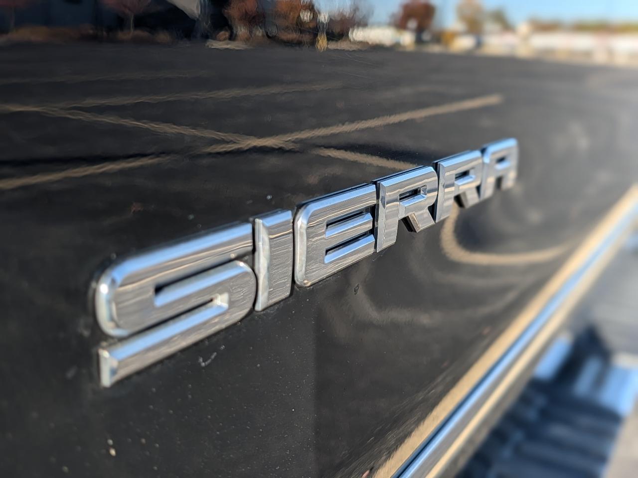GMC Sierra 1500 SLT Crew Cab 4WD 2017