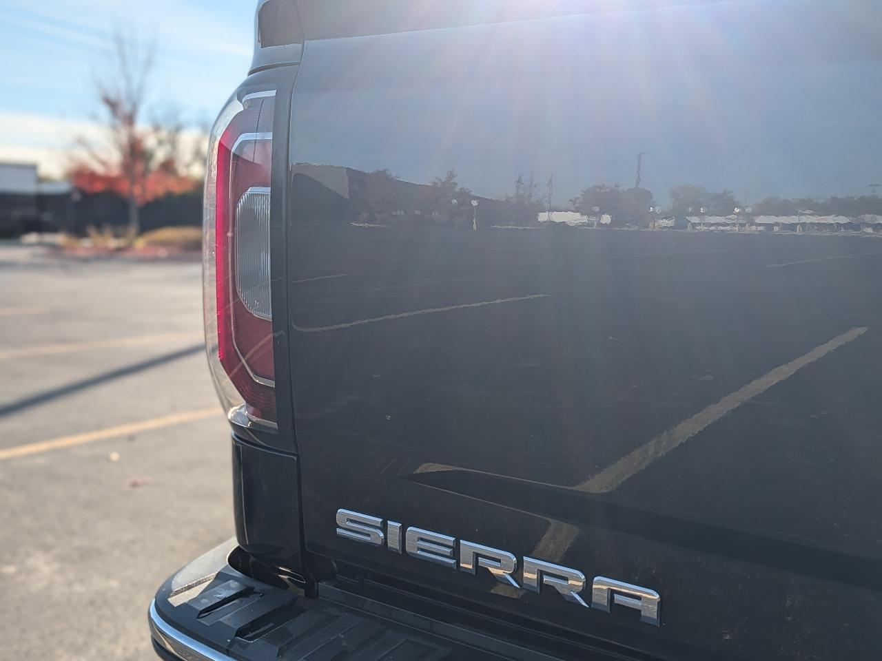 GMC Sierra 1500 SLT Crew Cab 4WD 2017