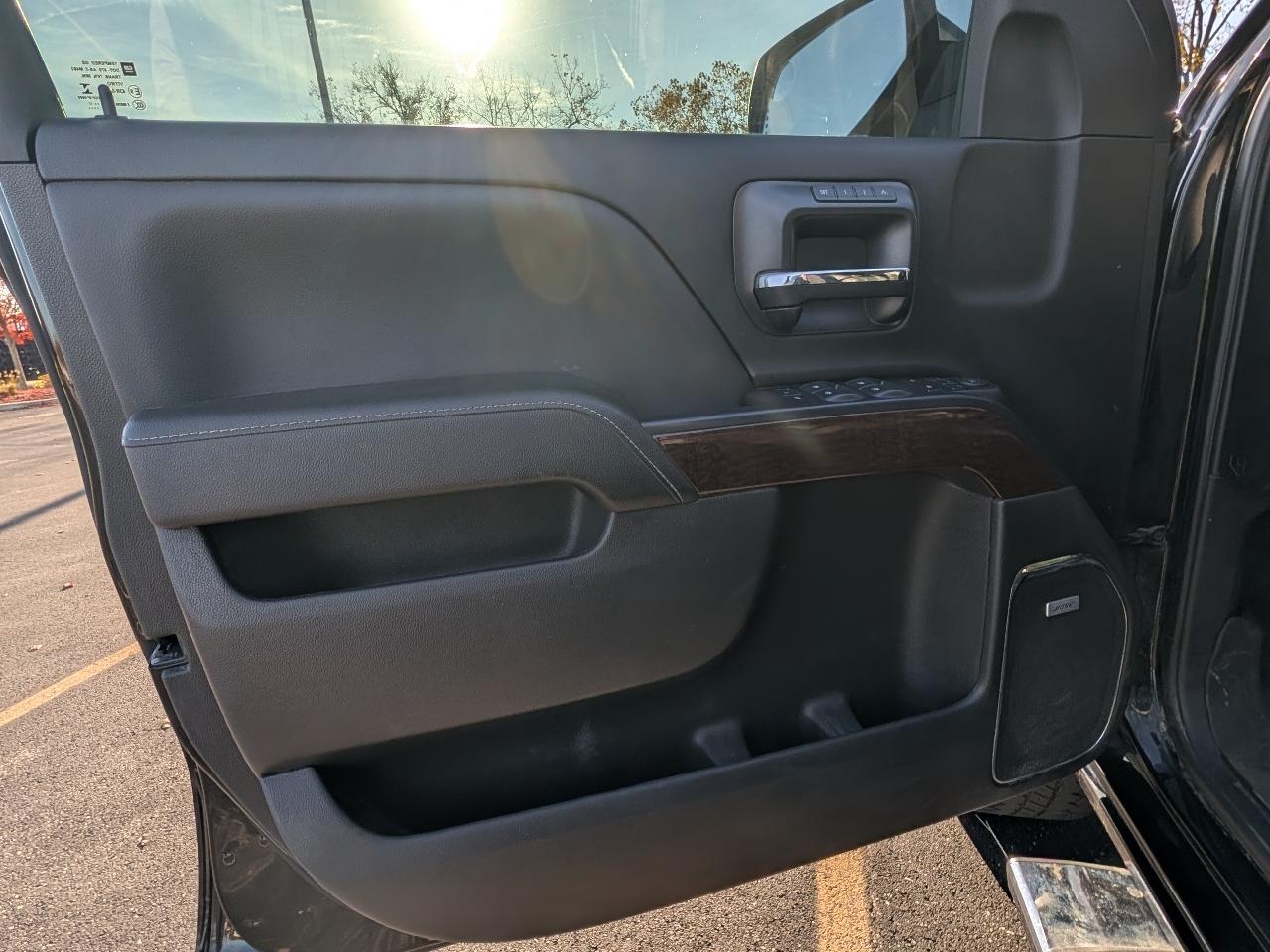 GMC Sierra 1500 SLT Crew Cab 4WD 2017