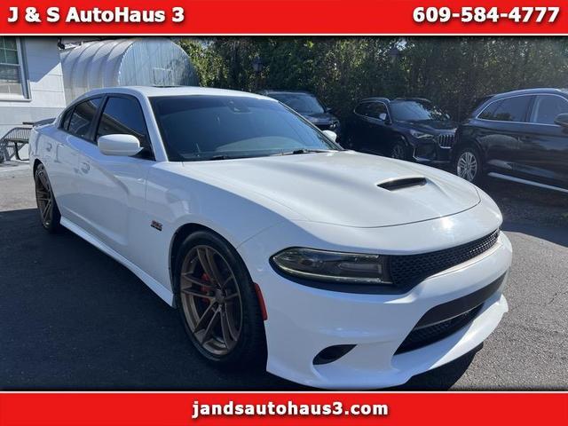 White 2016 Dodge Charger Sedan Rear-Wheel Drive Automatic