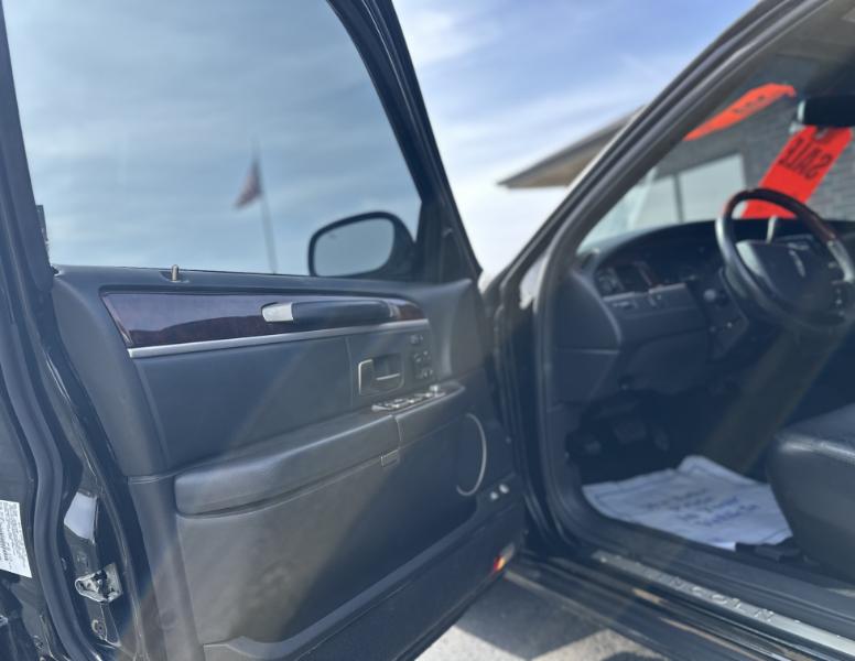 Lincoln Town Car Signature Limited 2008