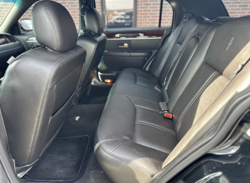 Lincoln Town Car Signature Limited 2008