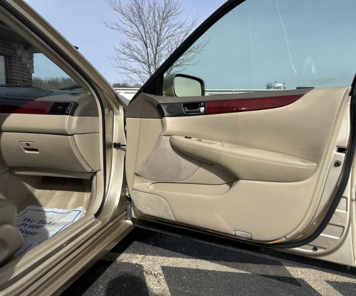 Lexus ES 300 Sedan 2003