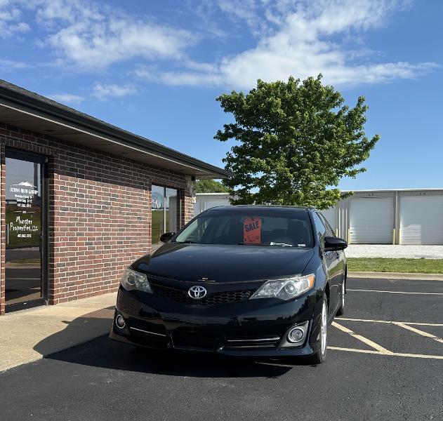 Toyota Camry SE 2012
