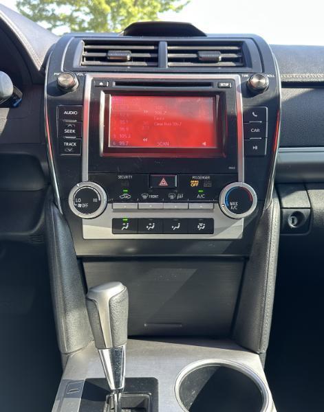Toyota Camry SE 2012