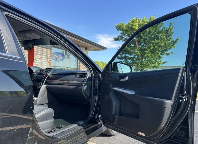 Toyota Camry SE 2012