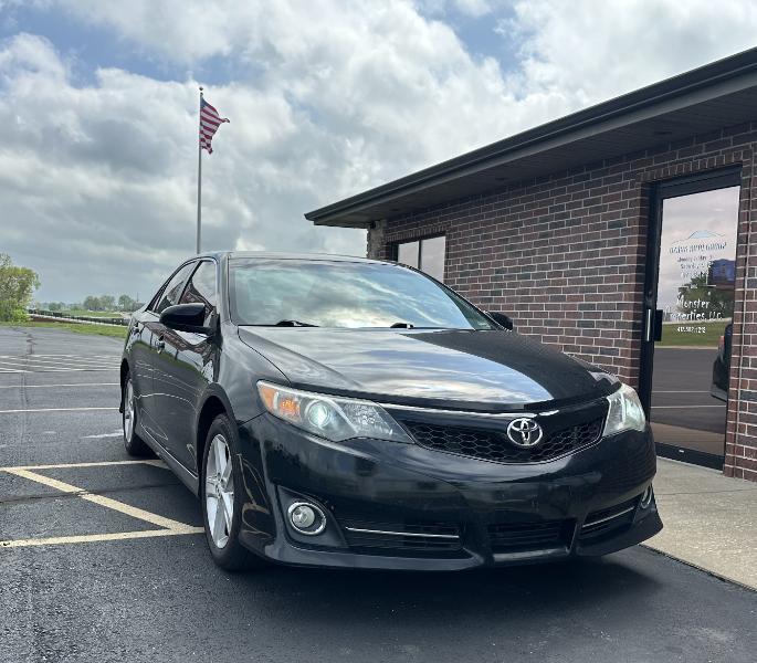 Toyota Camry SE 2012