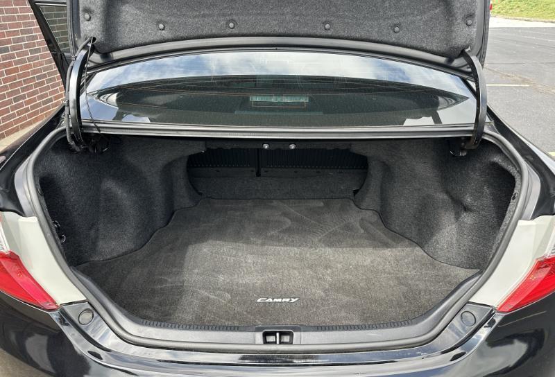 Toyota Camry SE 2012