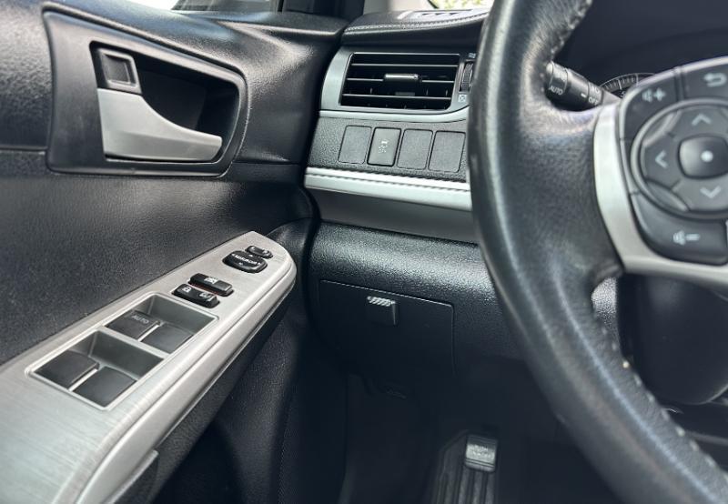 Toyota Camry SE 2012