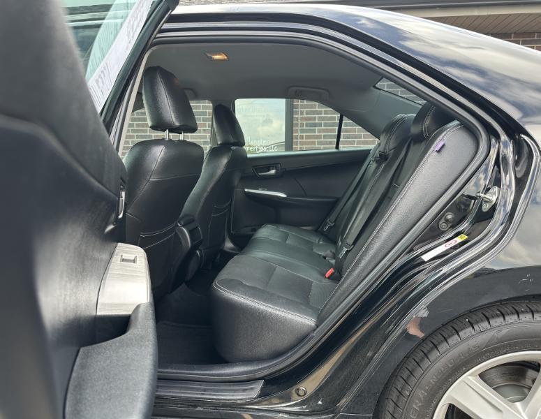 Toyota Camry SE 2012
