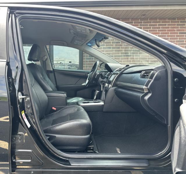 Toyota Camry SE 2012