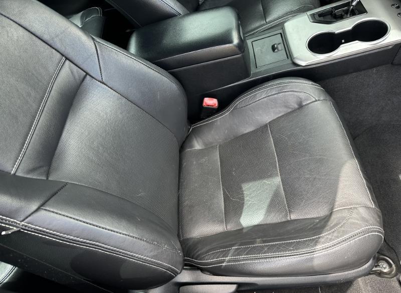 Toyota Camry SE 2012