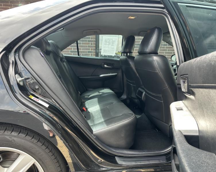 Toyota Camry SE 2012