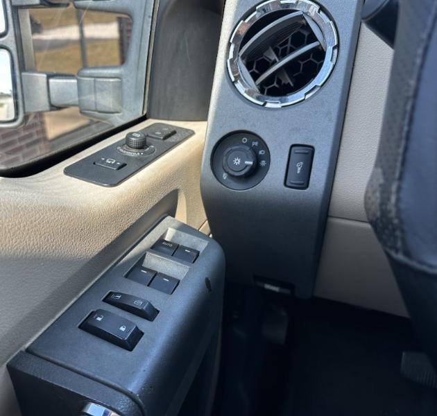 Ford F-250 SD XLT Crew Cab Long Bed 4WD 2011