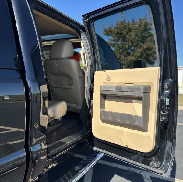 Ford F-250 SD XLT Crew Cab Long Bed 4WD 2011