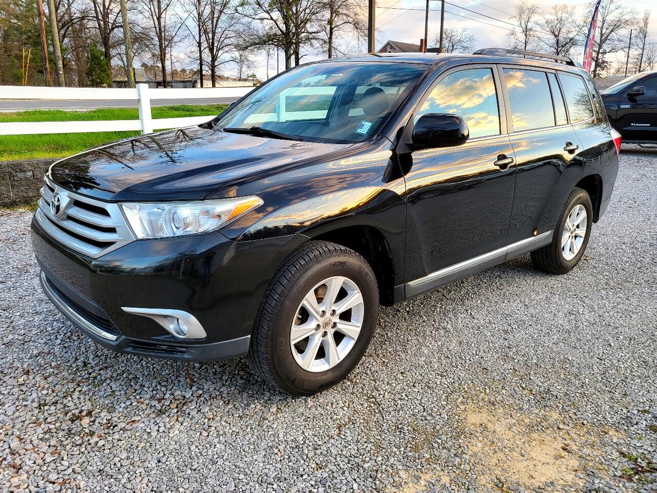 Toyota Highlander Sport 2WD with 3rd-Row Seat 2011