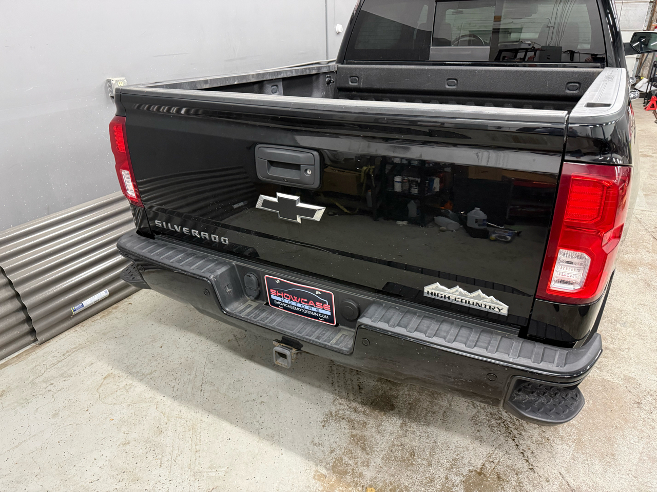 Chevrolet Silverado 1500 High Country Crew Cab Short Box 4WD 2017