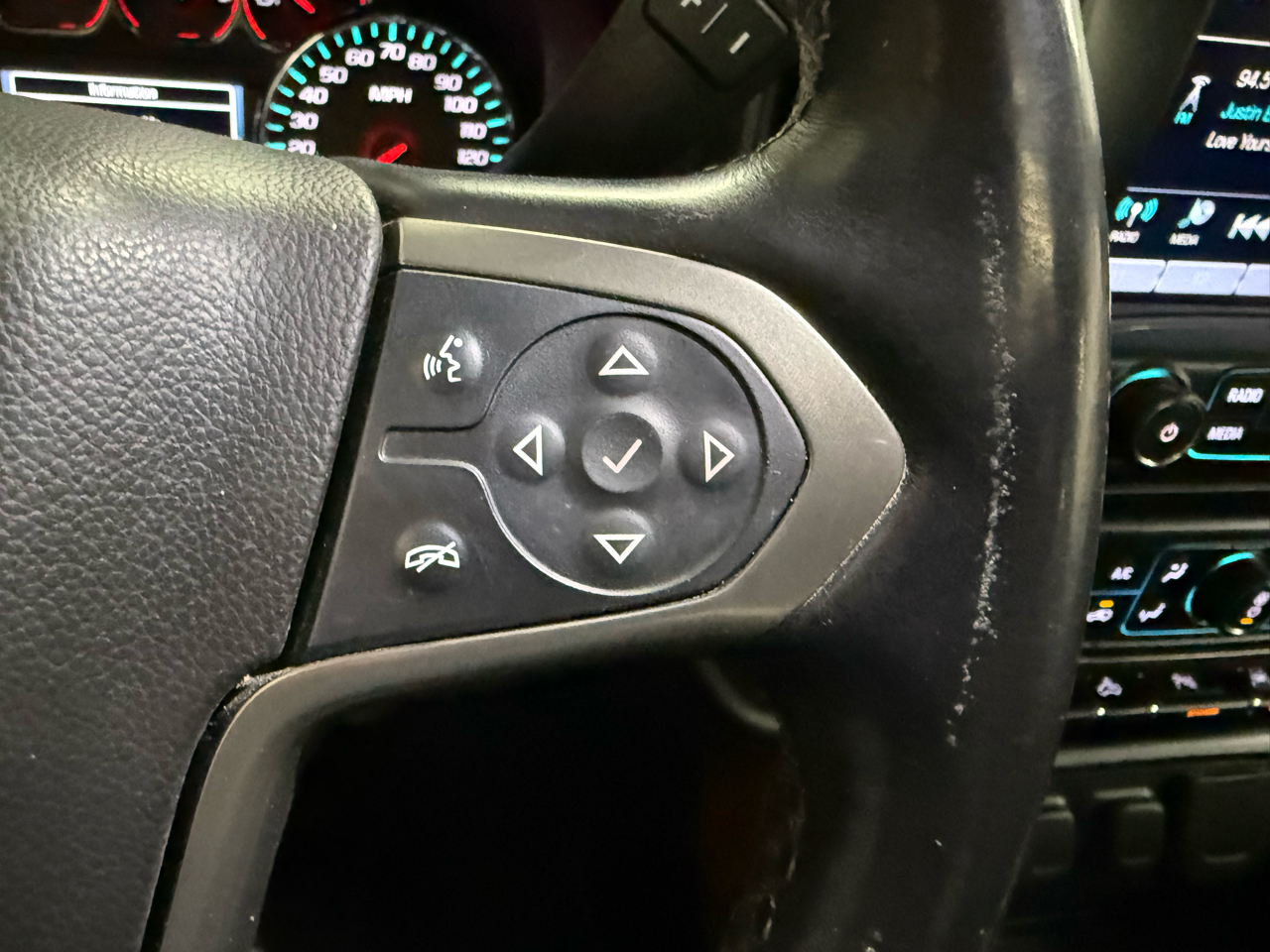 Chevrolet Silverado 1500 High Country Crew Cab Short Box 4WD 2017