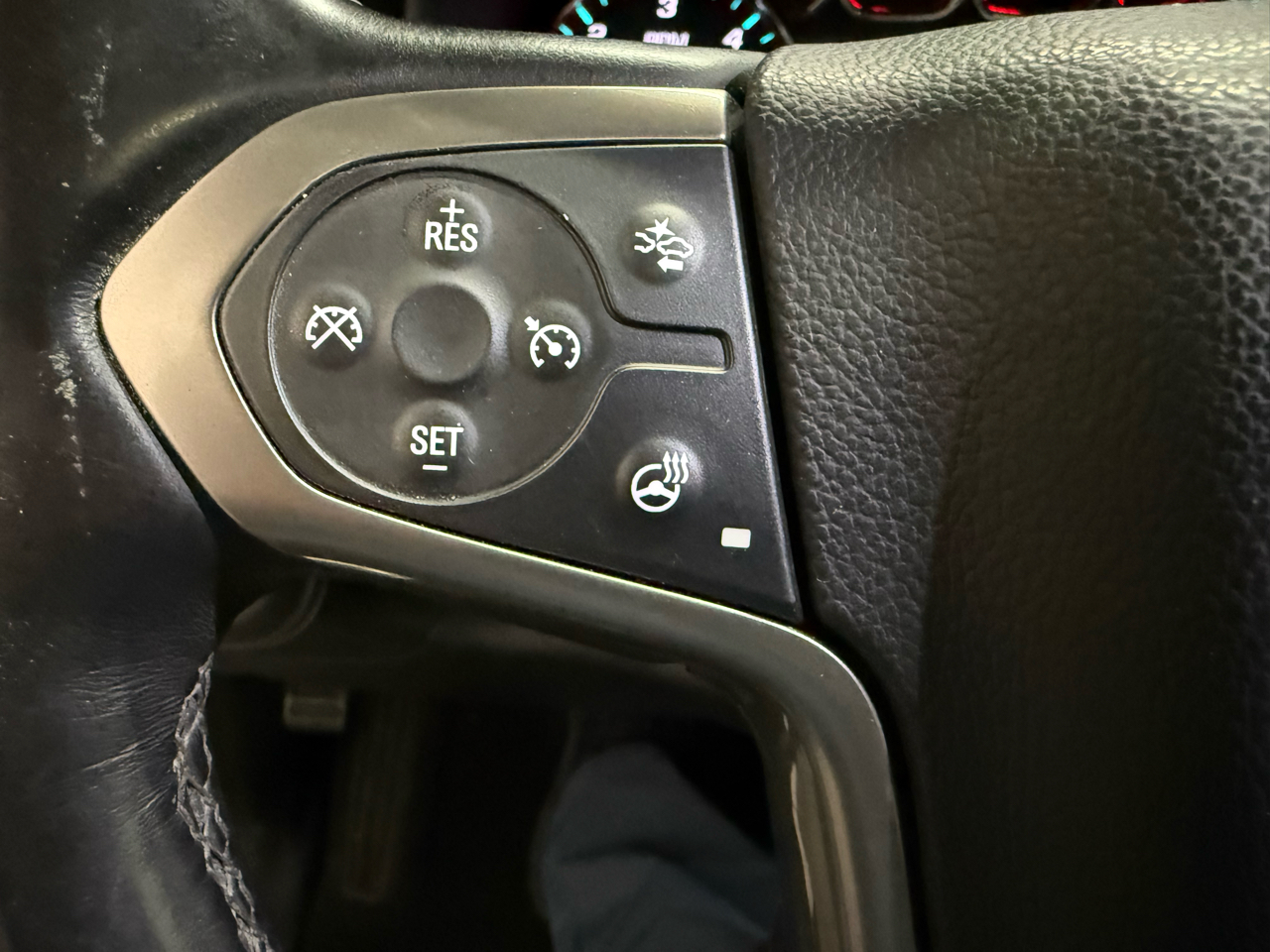 Chevrolet Silverado 1500 High Country Crew Cab Short Box 4WD 2017