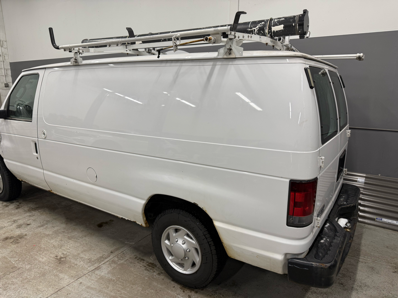 Ford Econoline E-150 2012