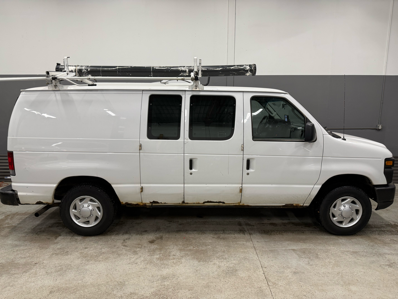 Ford Econoline E-150 2012