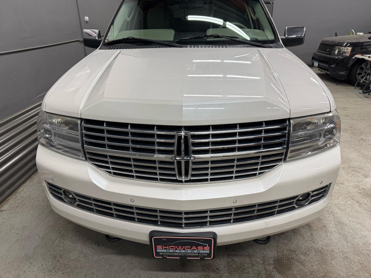Lincoln Navigator 4WD 2012