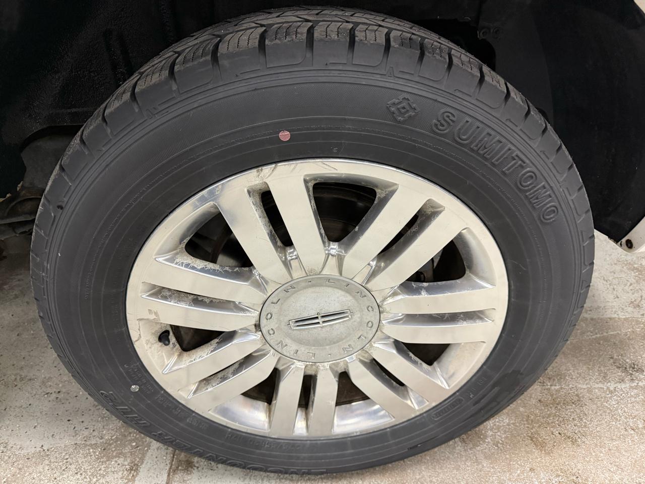 Lincoln Navigator 4WD 2012