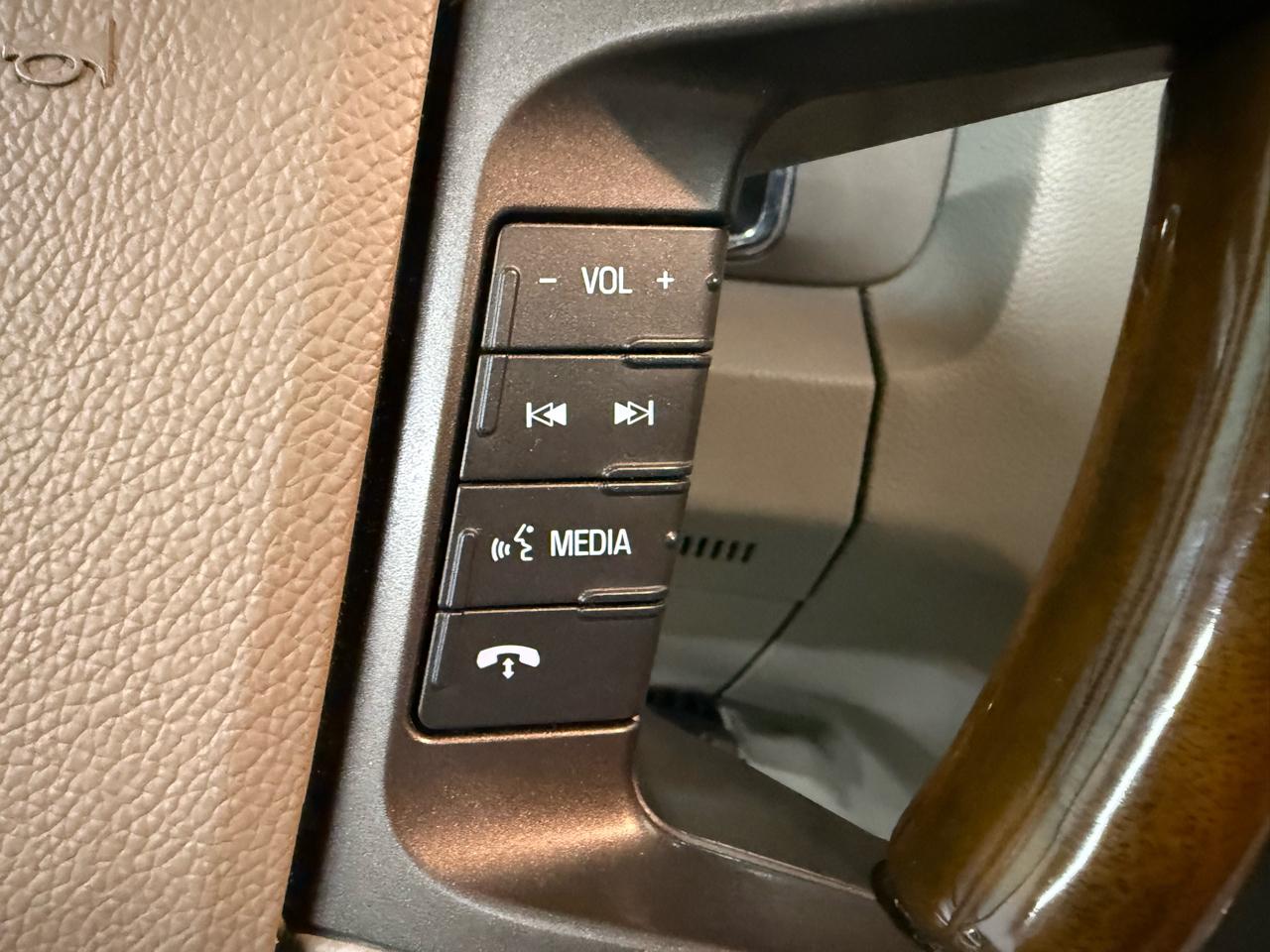 Lincoln Navigator 4WD 2012