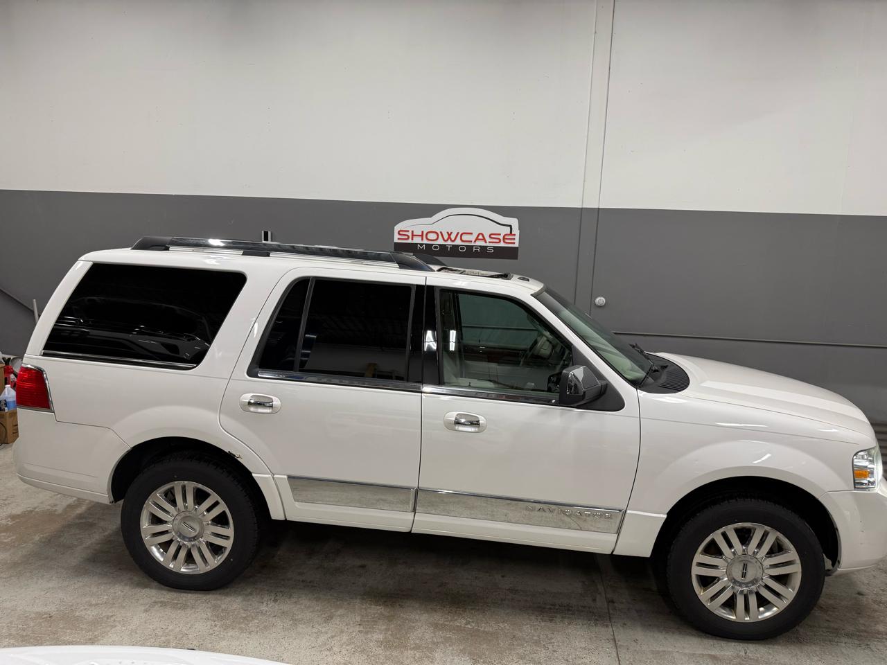Lincoln Navigator 4WD 2012