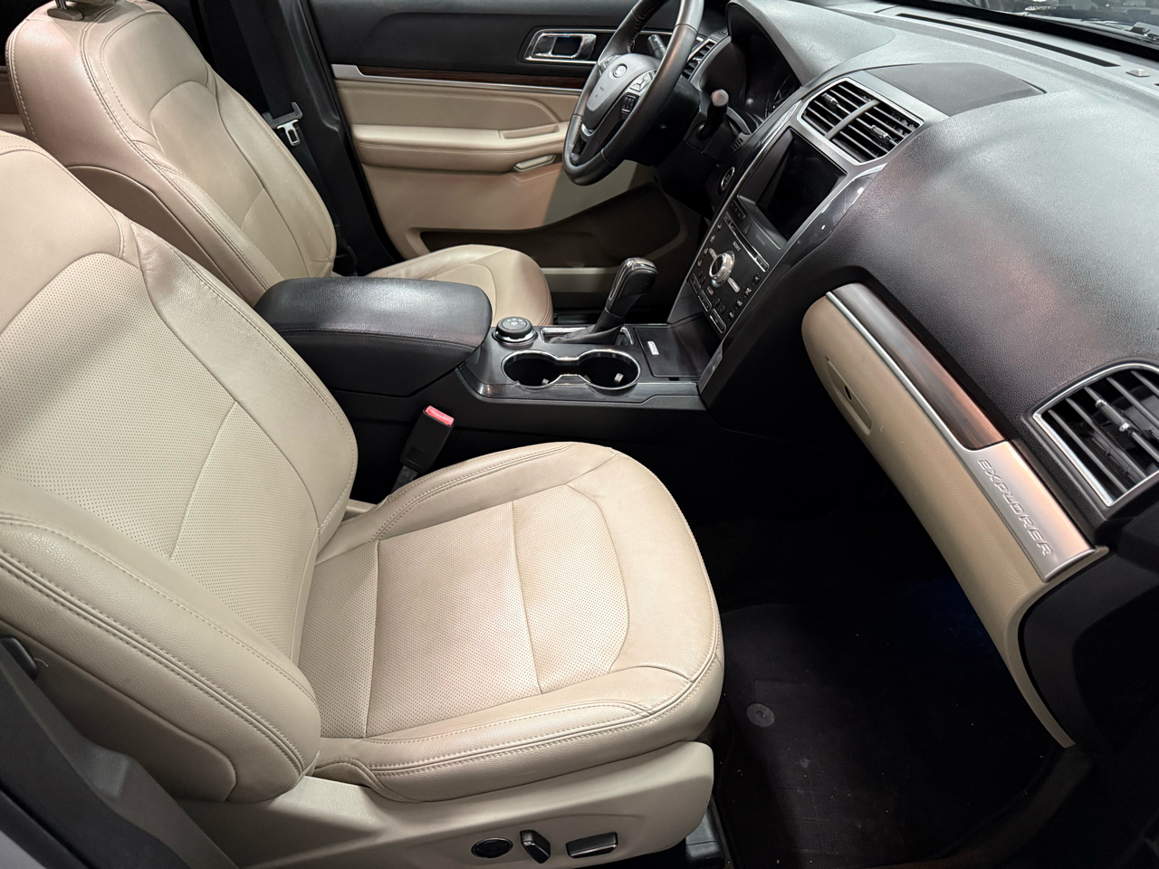 Ford Explorer Limited 4WD 2018