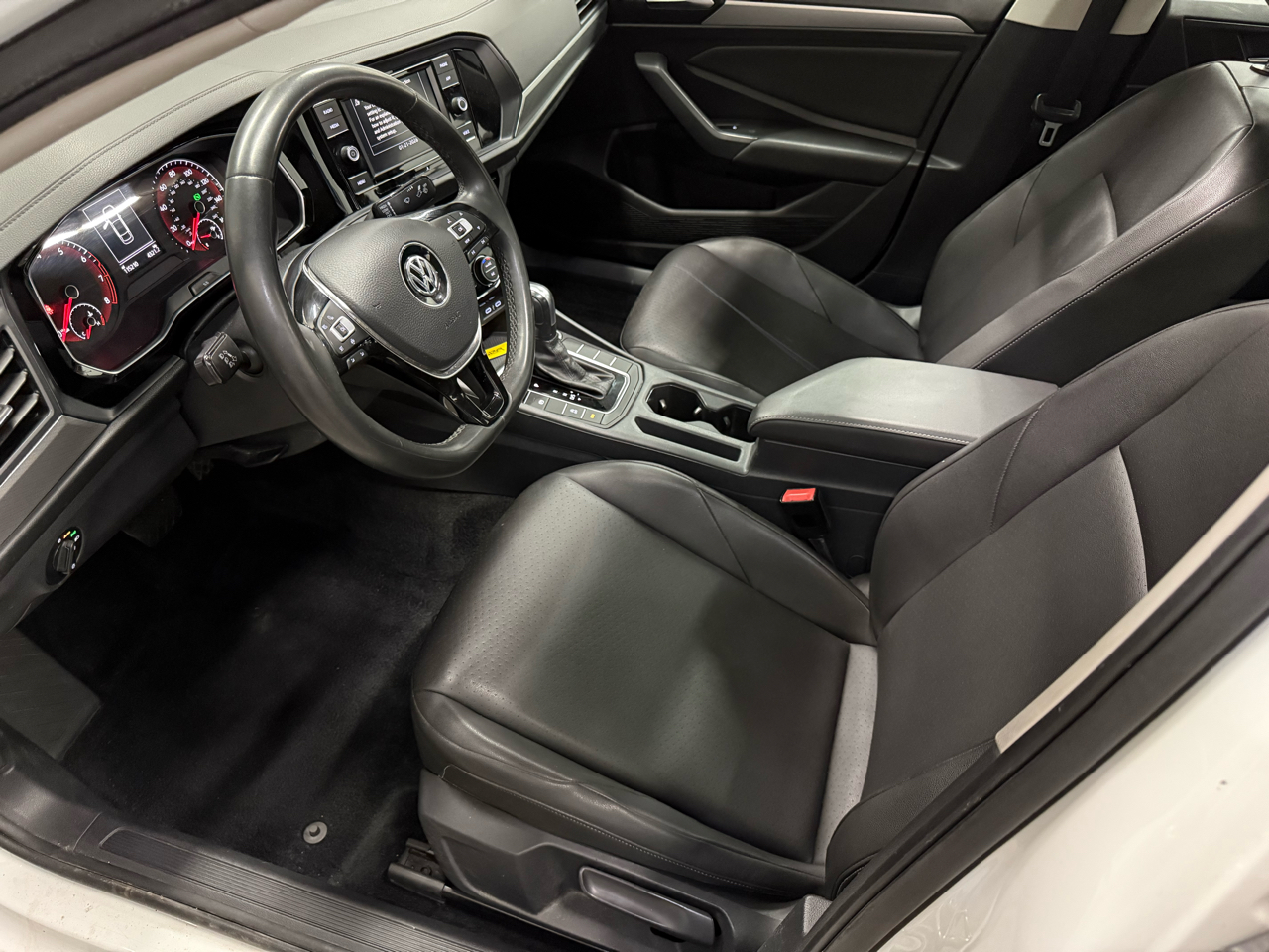 Volkswagen Jetta 1.4T S 8A 2020