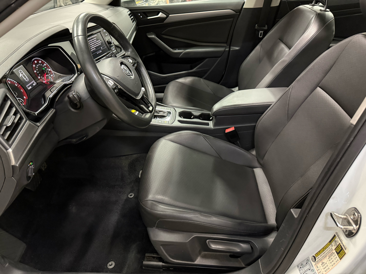 Volkswagen Jetta 1.4T S 8A 2020