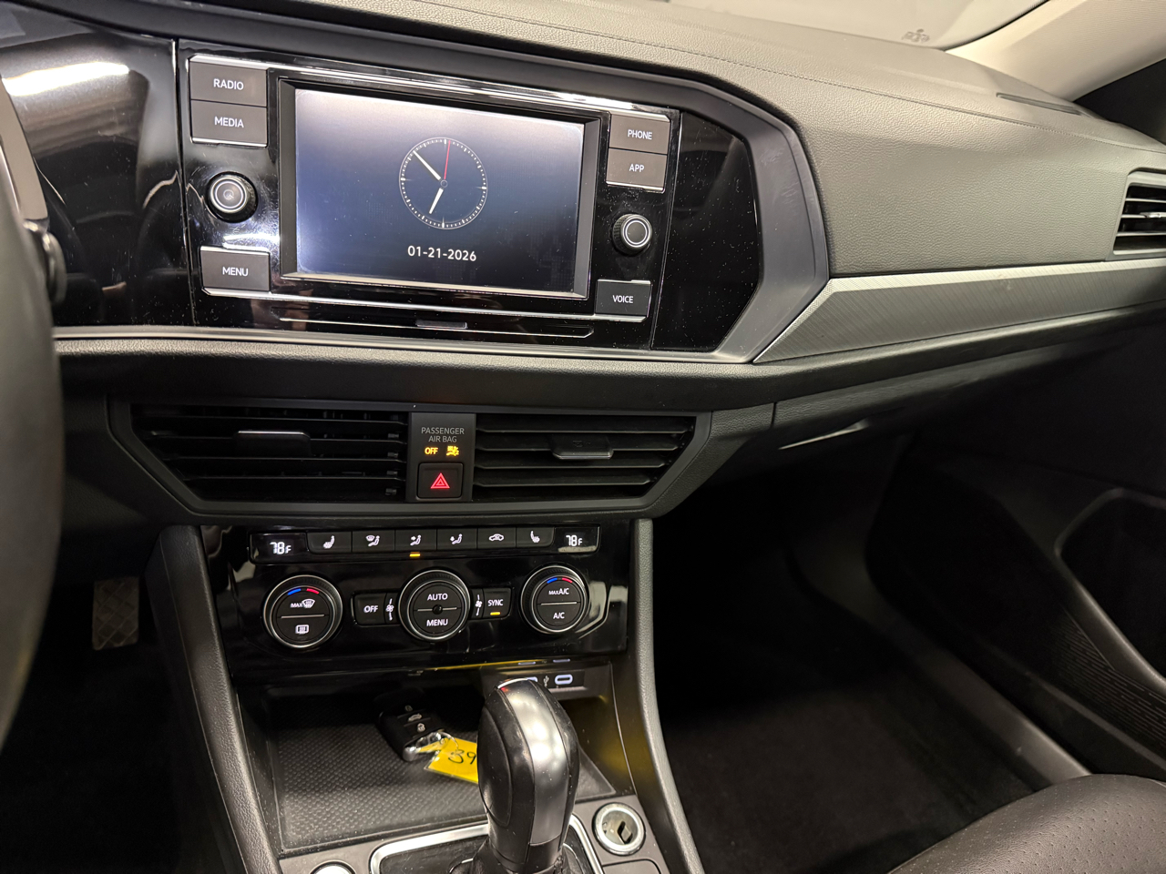 Volkswagen Jetta 1.4T S 8A 2020