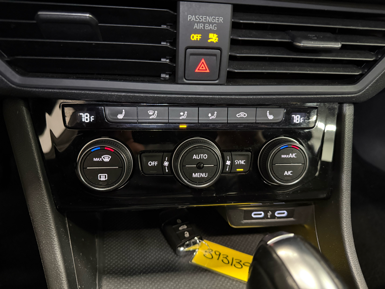 Volkswagen Jetta 1.4T S 8A 2020