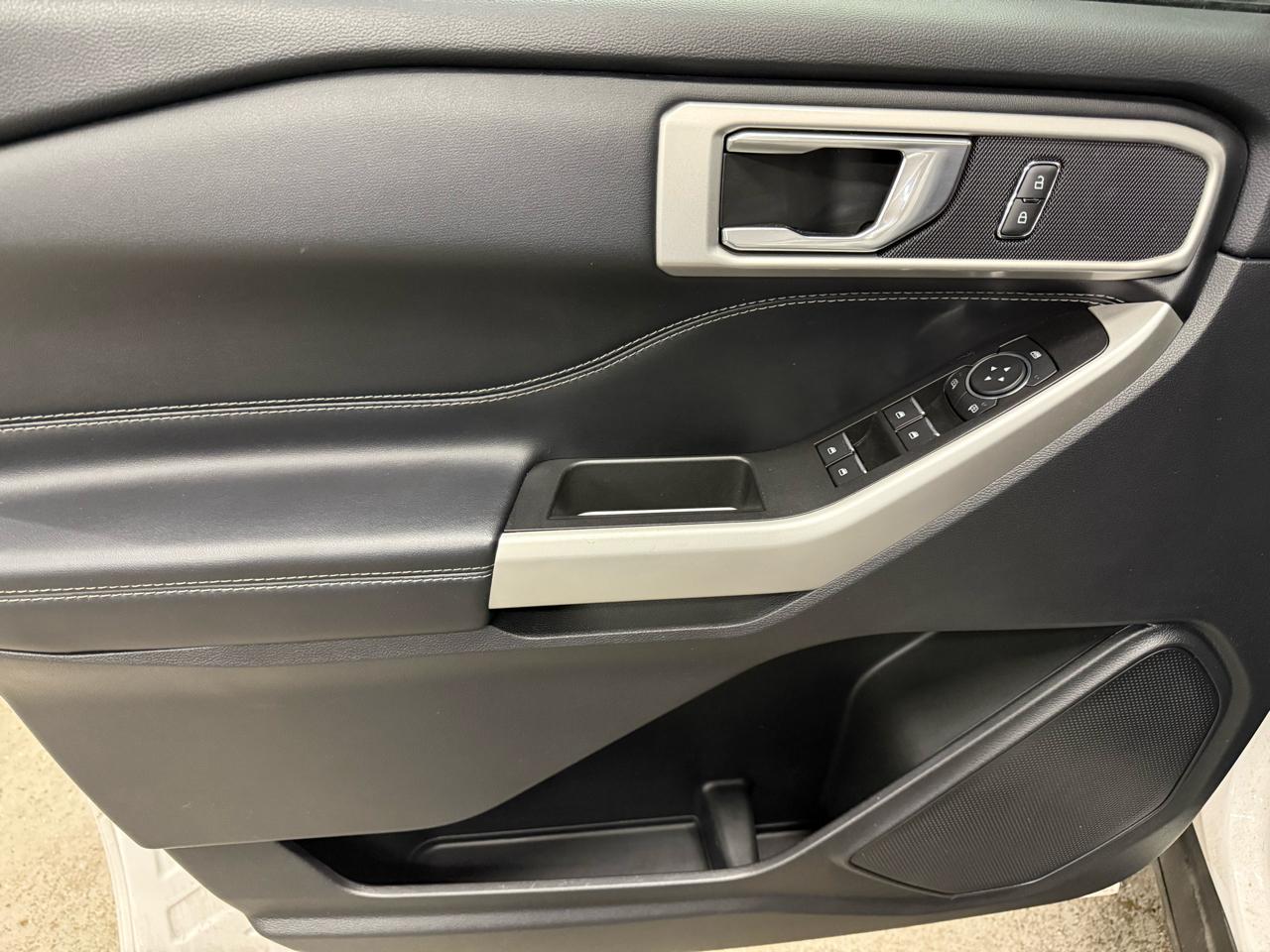 Ford Explorer XLT AWD 2022