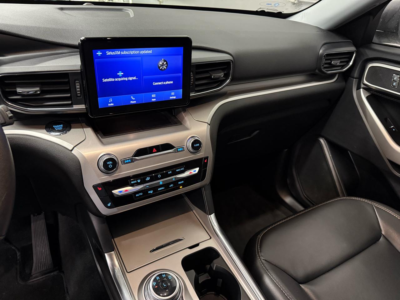 Ford Explorer XLT AWD 2022