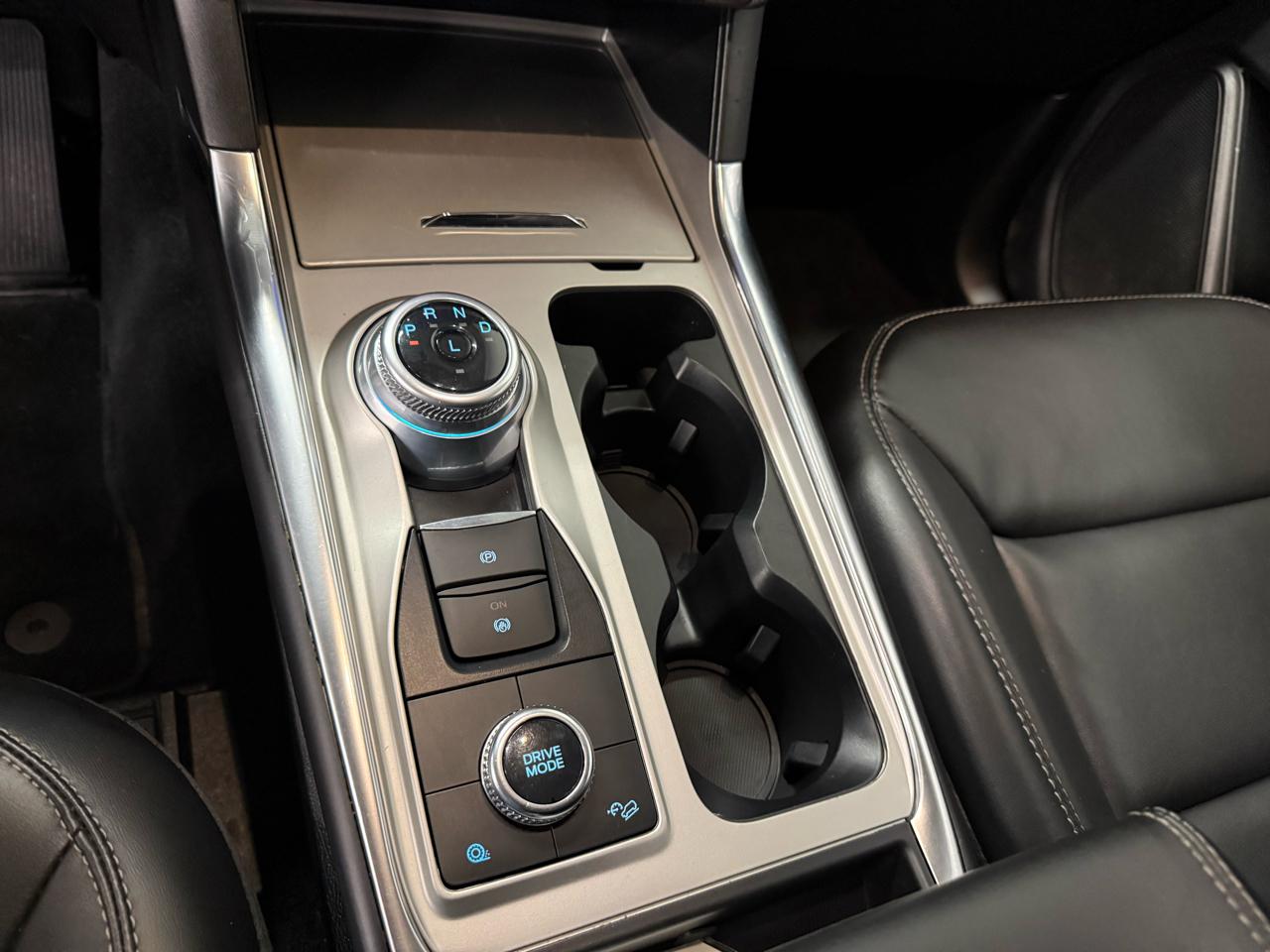 Ford Explorer XLT AWD 2022