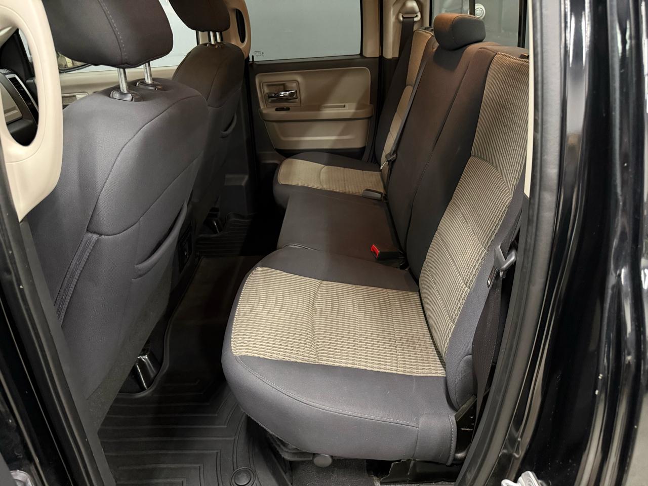 RAM 1500 SLT Quad Cab 4WD 2012