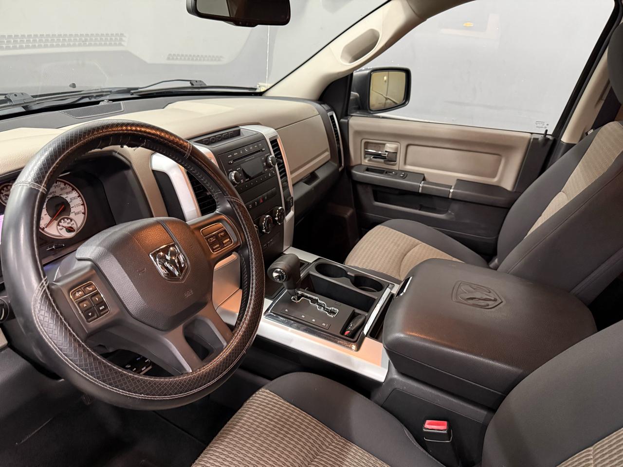 RAM 1500 SLT Quad Cab 4WD 2012
