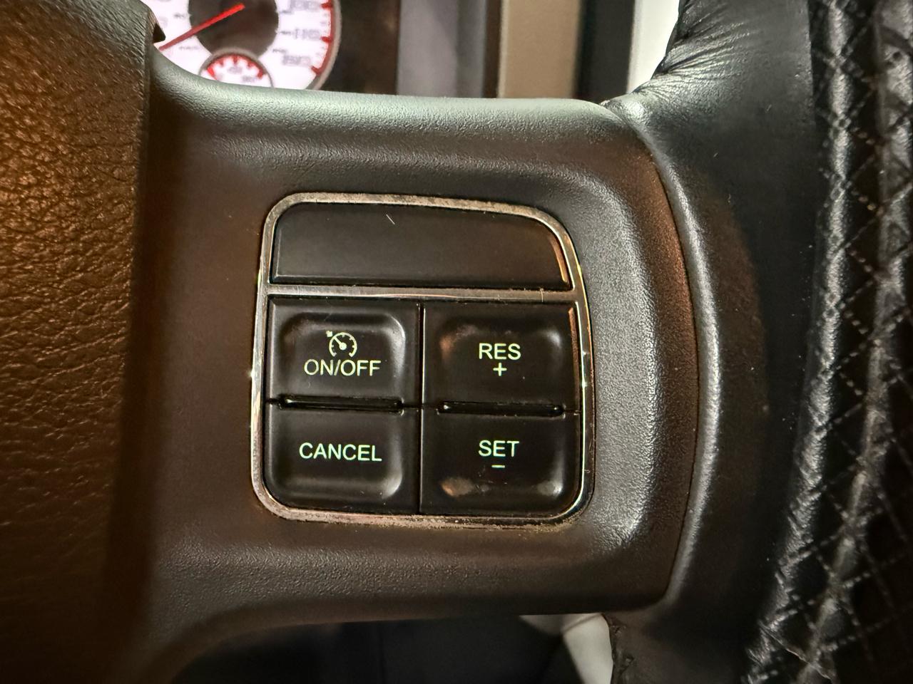 RAM 1500 SLT Quad Cab 4WD 2012