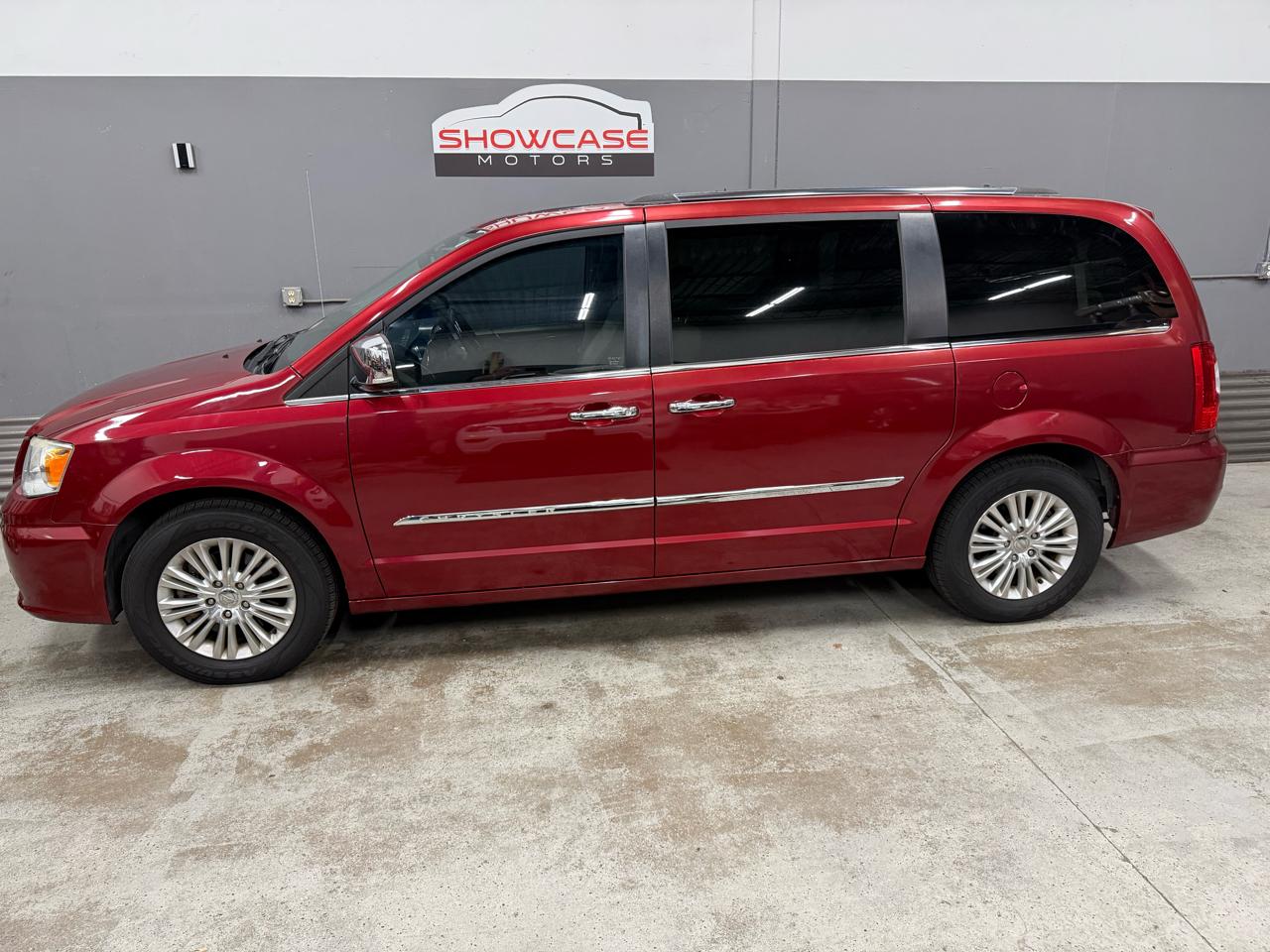 Chrysler Town & Country Limited Platinum 2015