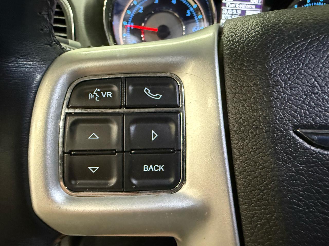 Chrysler Town & Country Limited Platinum 2015