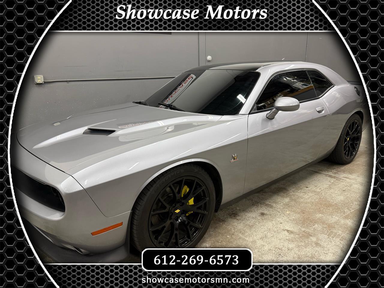 2016 Dodge Challenger Scat Pack's photo
