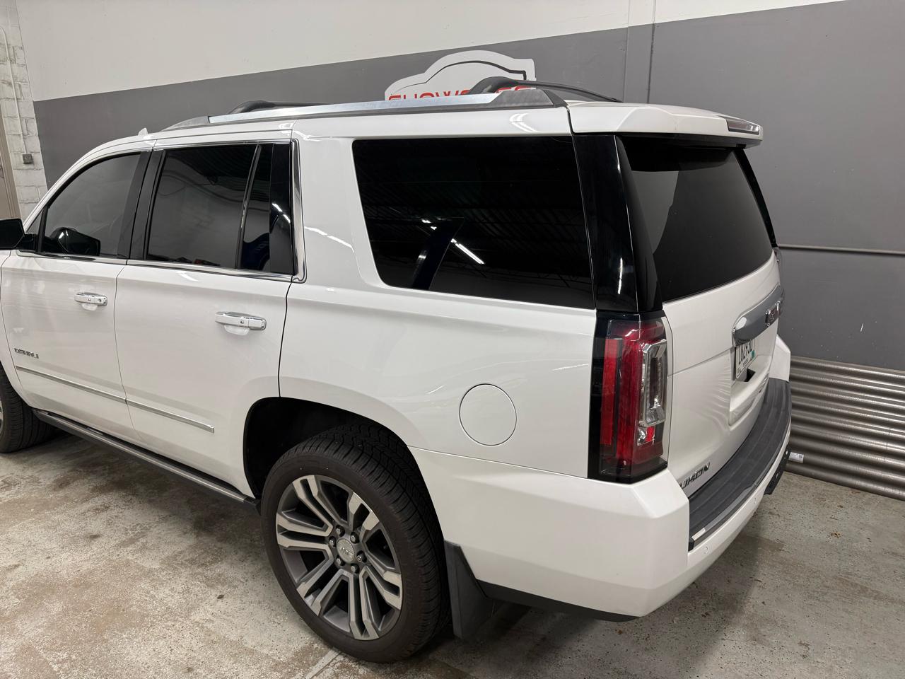 GMC Yukon Denali 4WD 2019