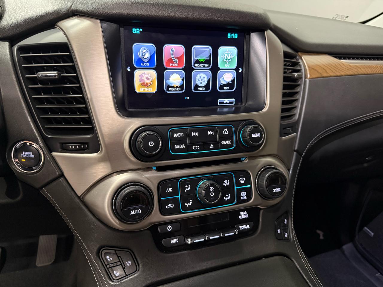 GMC Yukon Denali 4WD 2019