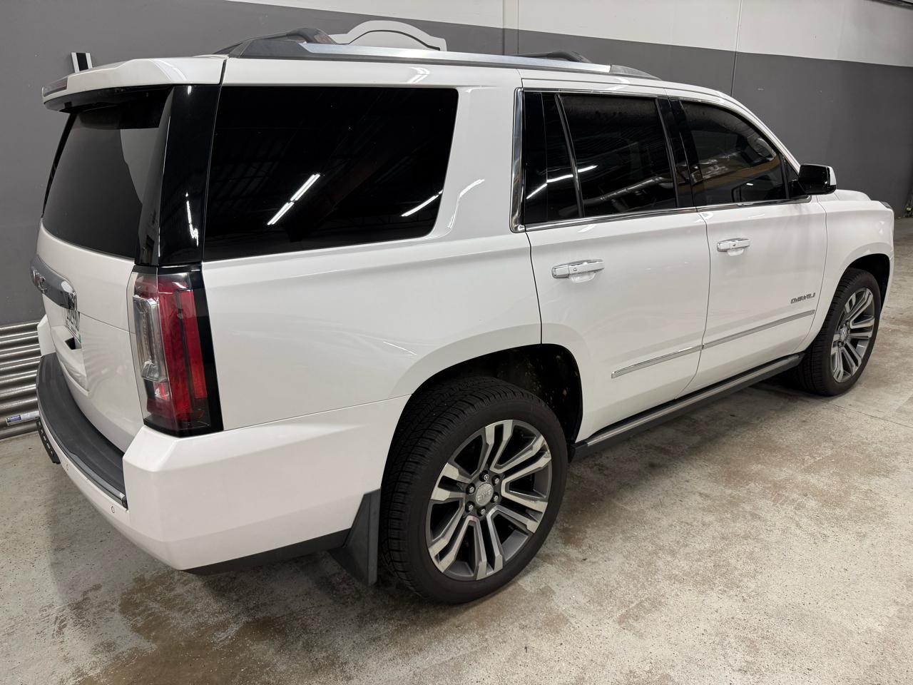 GMC Yukon Denali 4WD 2019