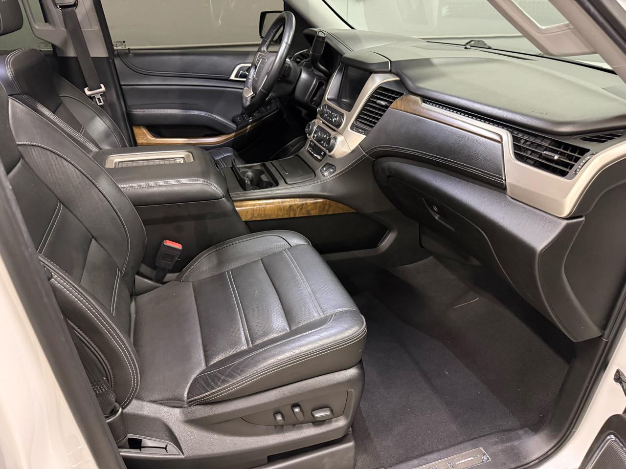 GMC Yukon Denali 4WD 2019